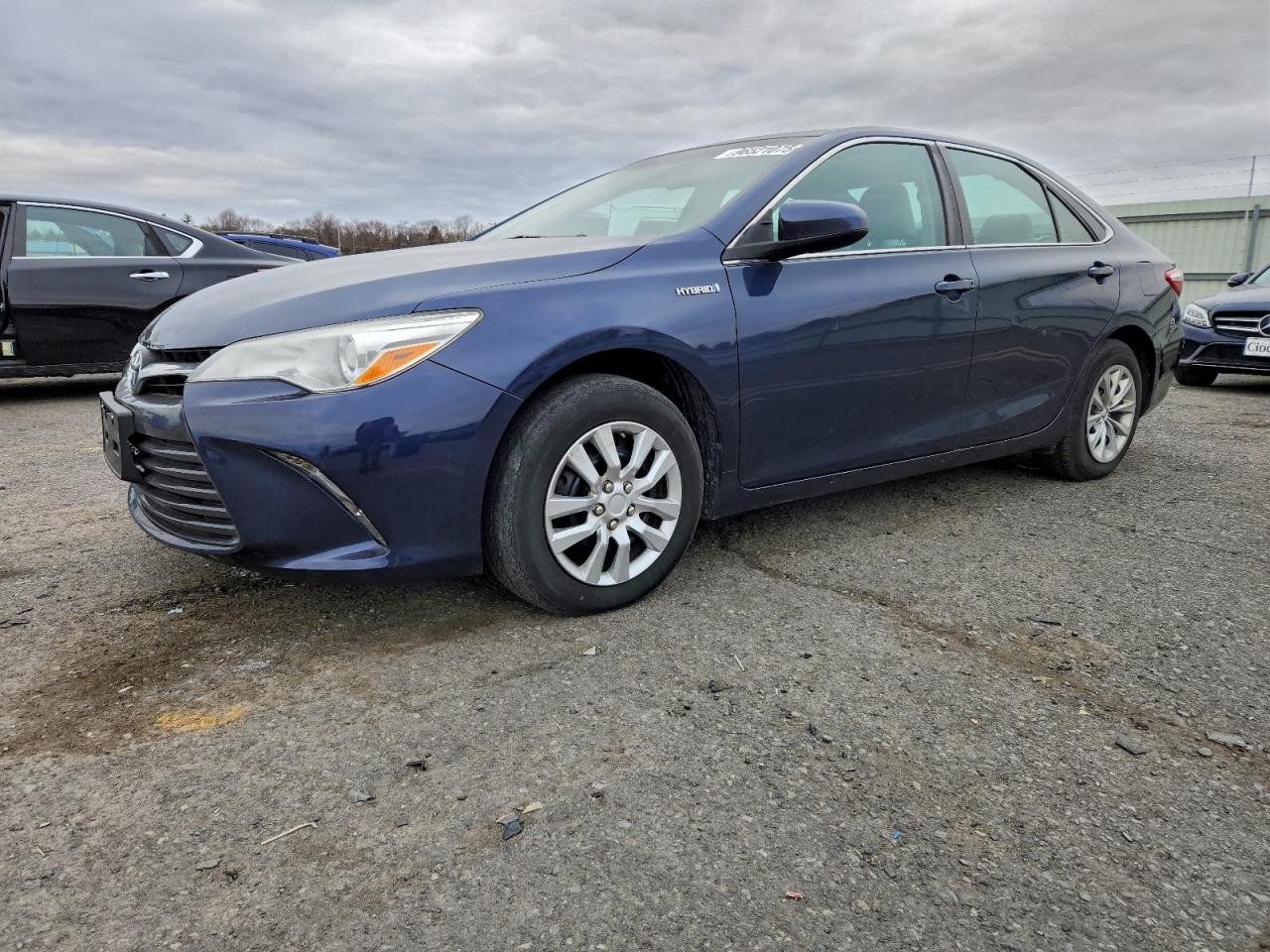 2017 TOYOTA CAMRY