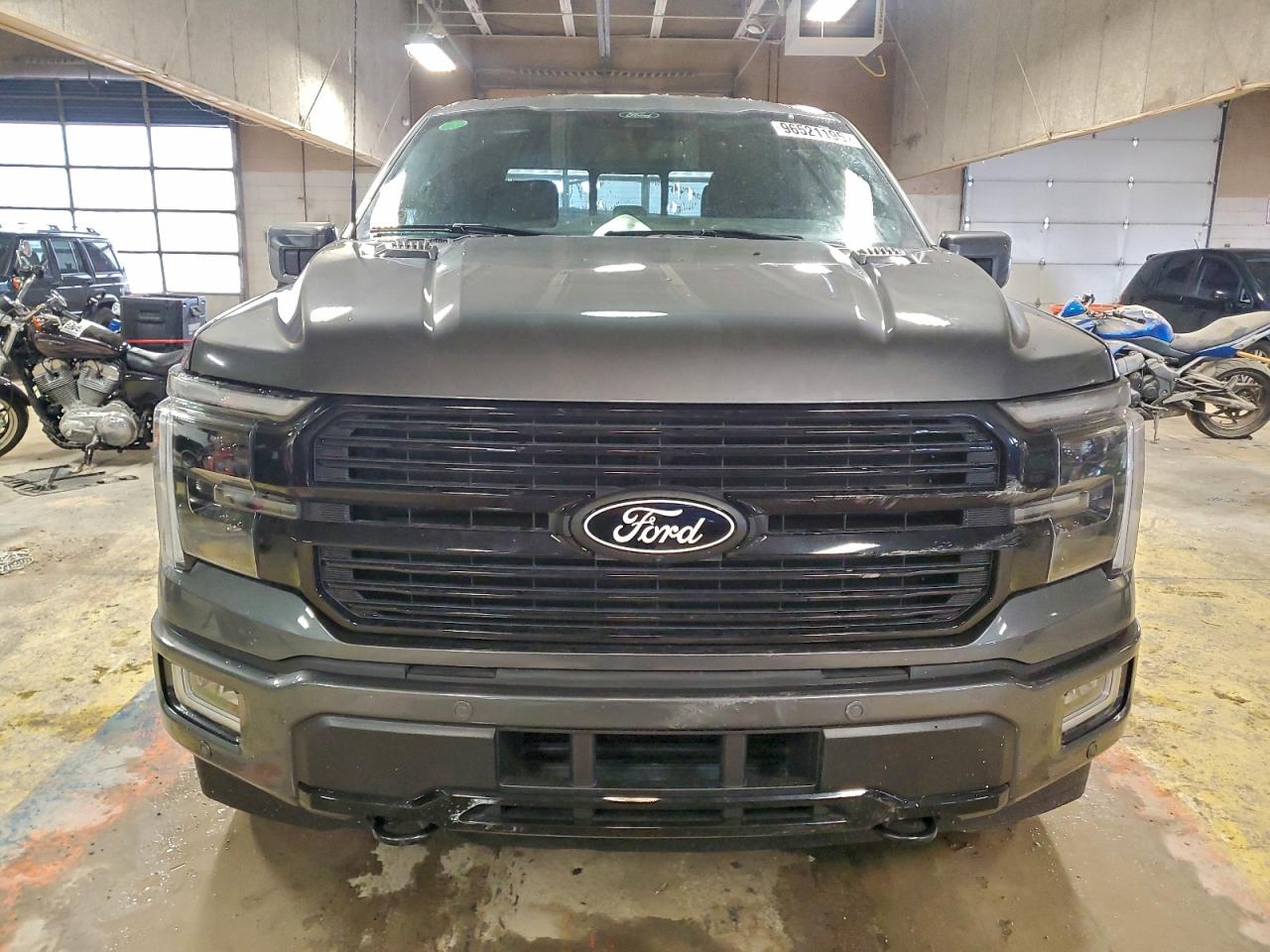 2024 FORD F150 PLATINUM photo 5