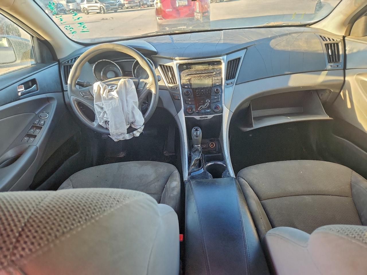 2013 HYUNDAI SONATA GLS photo 8