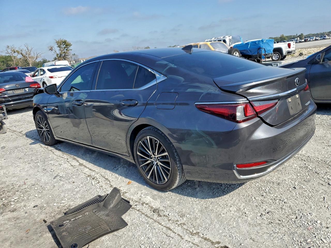 2023 LEXUS ES 300H BASE photo 2