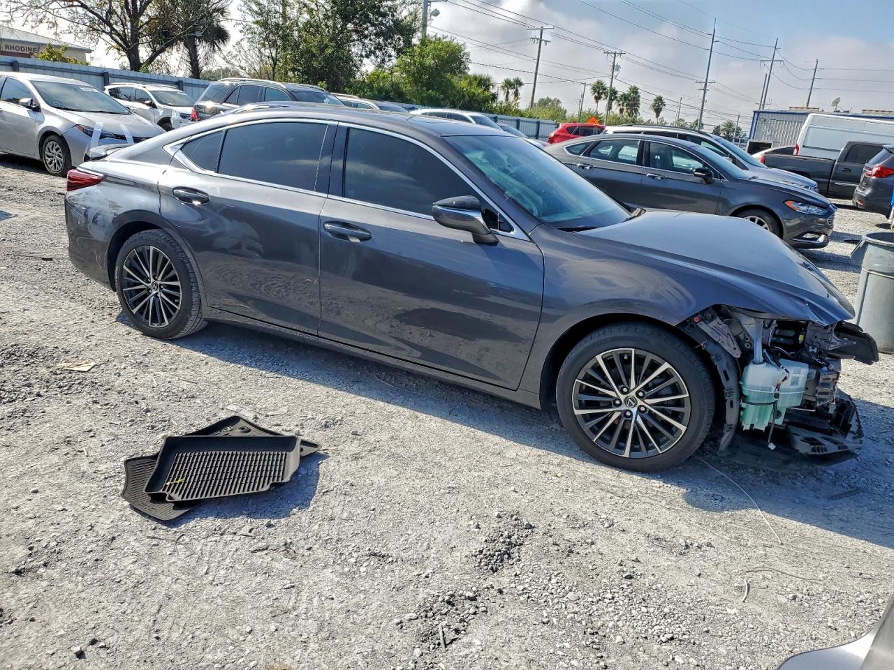 2023 LEXUS ES 300H BASE photo 4