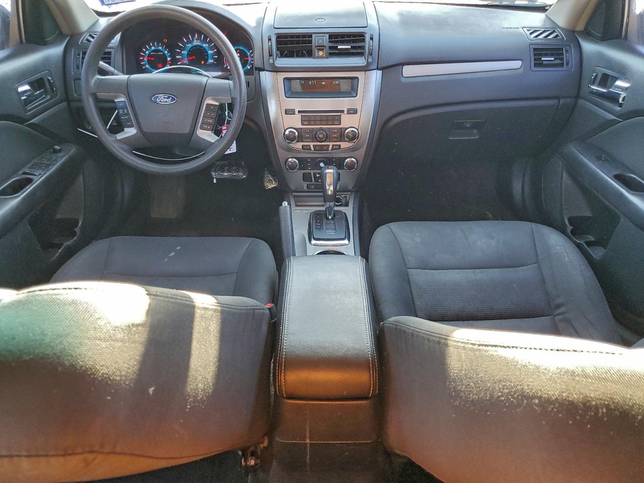 2011 FORD FUSION SE photo 8