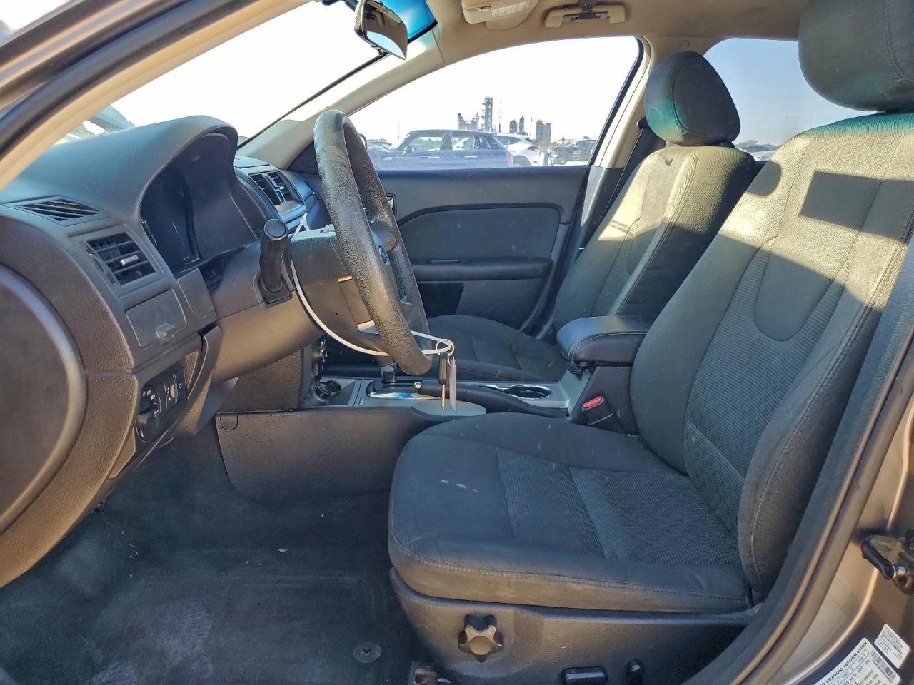 2011 FORD FUSION SE photo 7