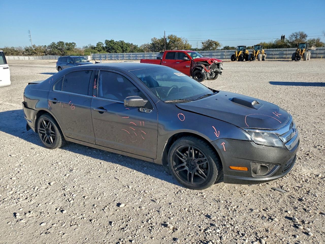 2011 FORD FUSION SE photo 4