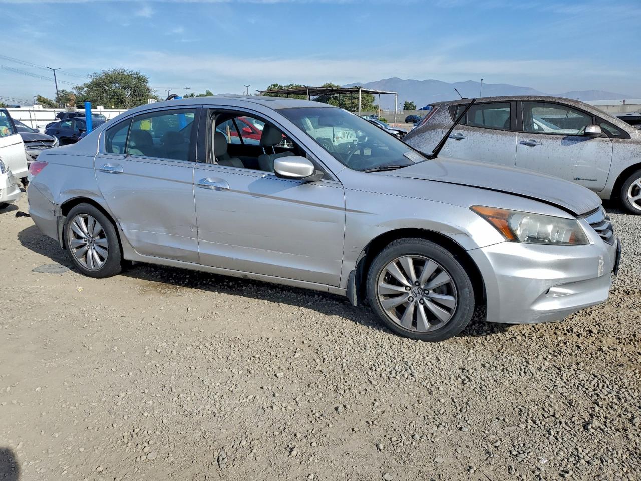 2011 HONDA ACCORD EXL photo 4