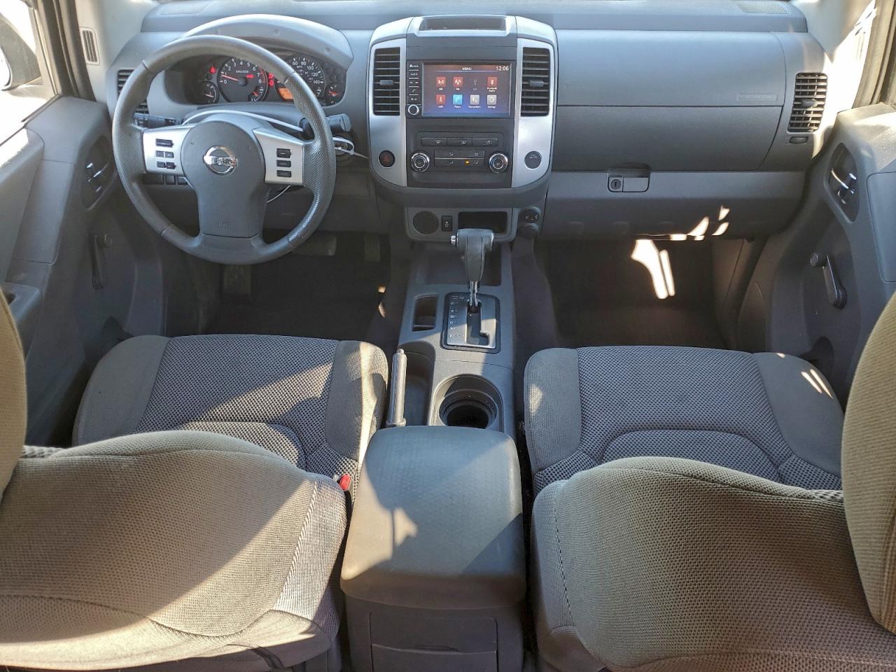 2019 NISSAN FRONTIER S photo 8