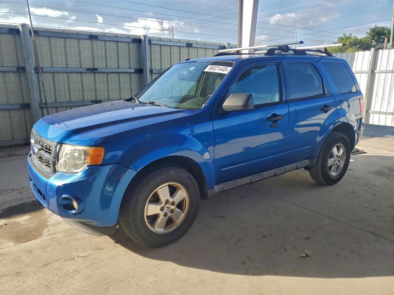 2011 FORD ESCAPE