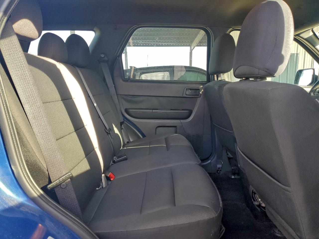 2011 FORD ESCAPE XLT photo 11