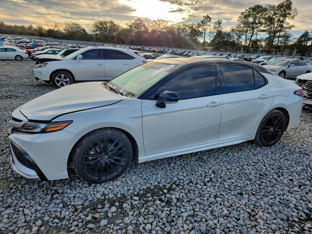 2022 TOYOTA CAMRY