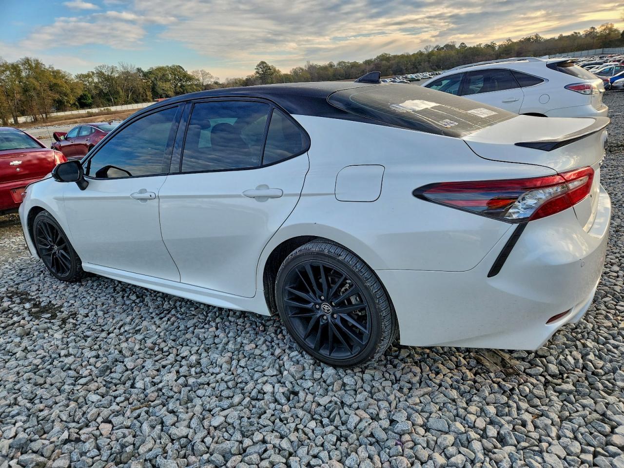 2022 TOYOTA CAMRY XSE photo 2