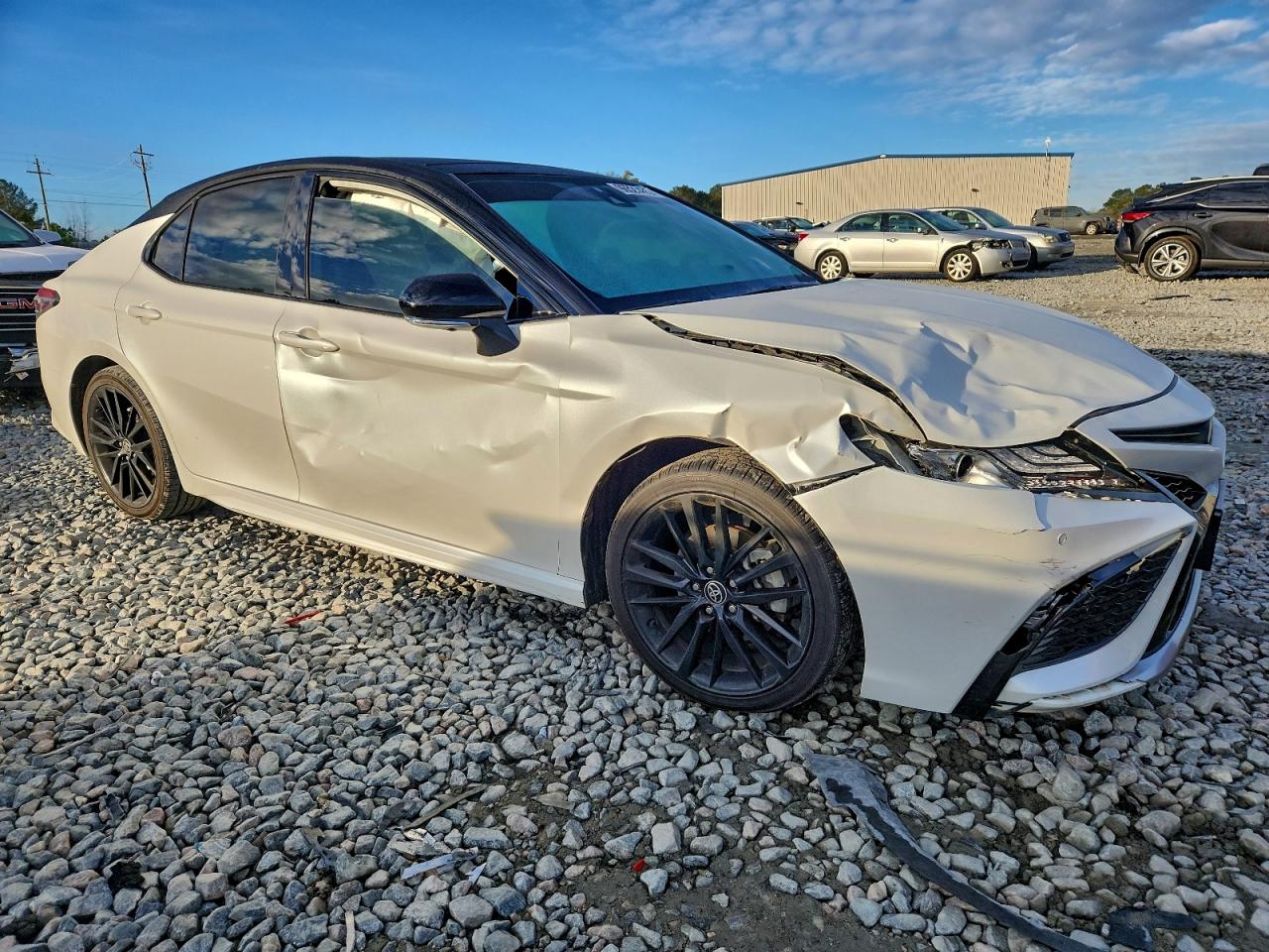 2022 TOYOTA CAMRY XSE photo 4
