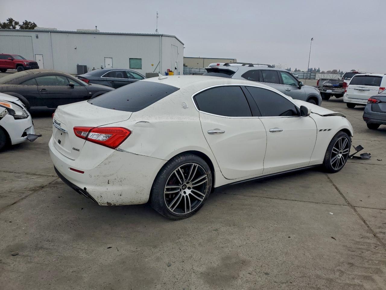 2019 MASERATI GHIBLI S photo 3