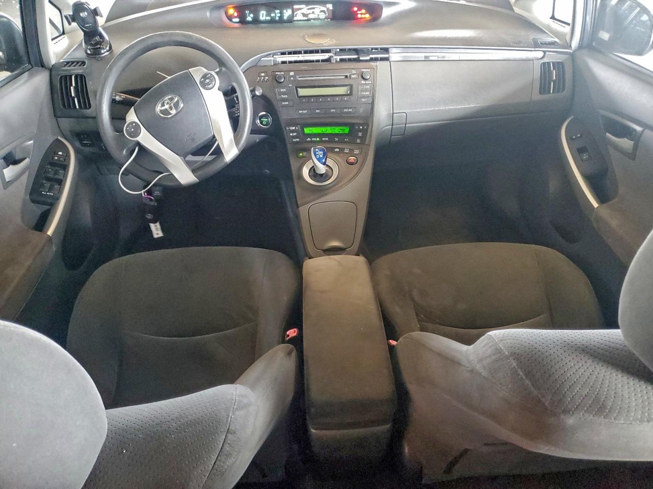 2010 TOYOTA PRIUS photo 8