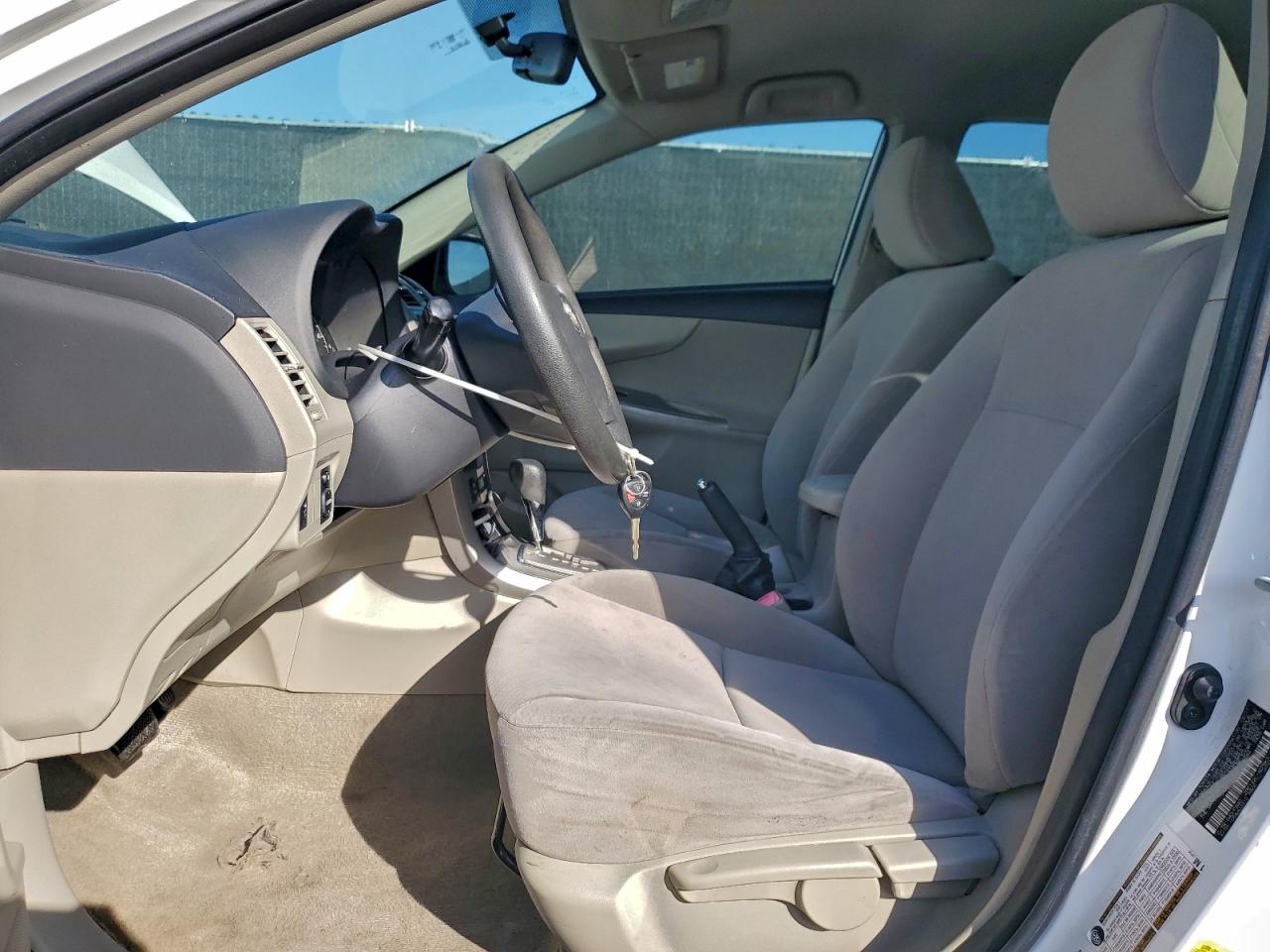 2011 TOYOTA COROLLA BASE photo 7