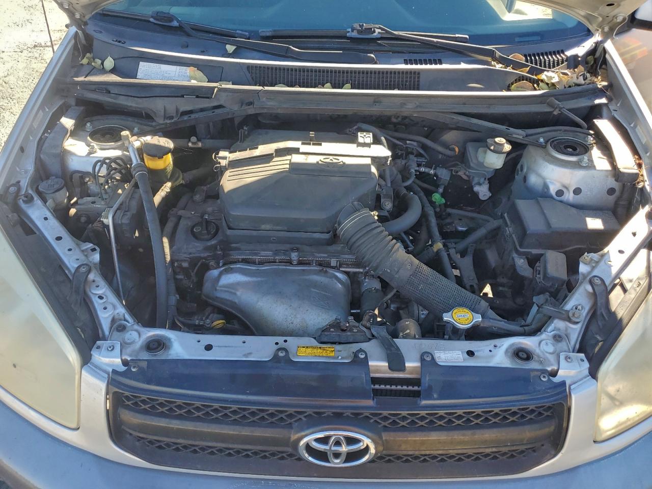 2004 TOYOTA RAV4 photo 23