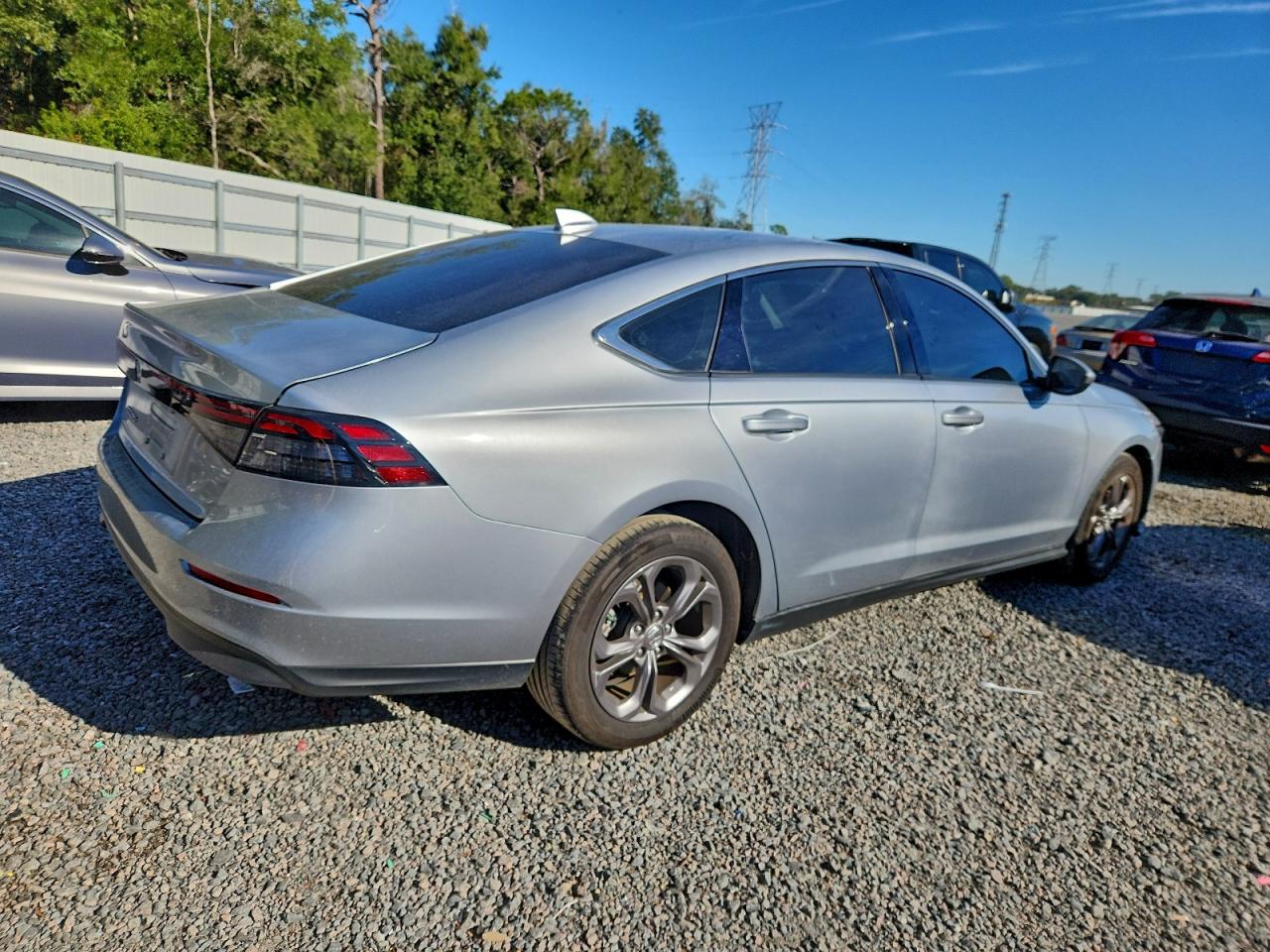 2024 HONDA ACCORD EX photo 3