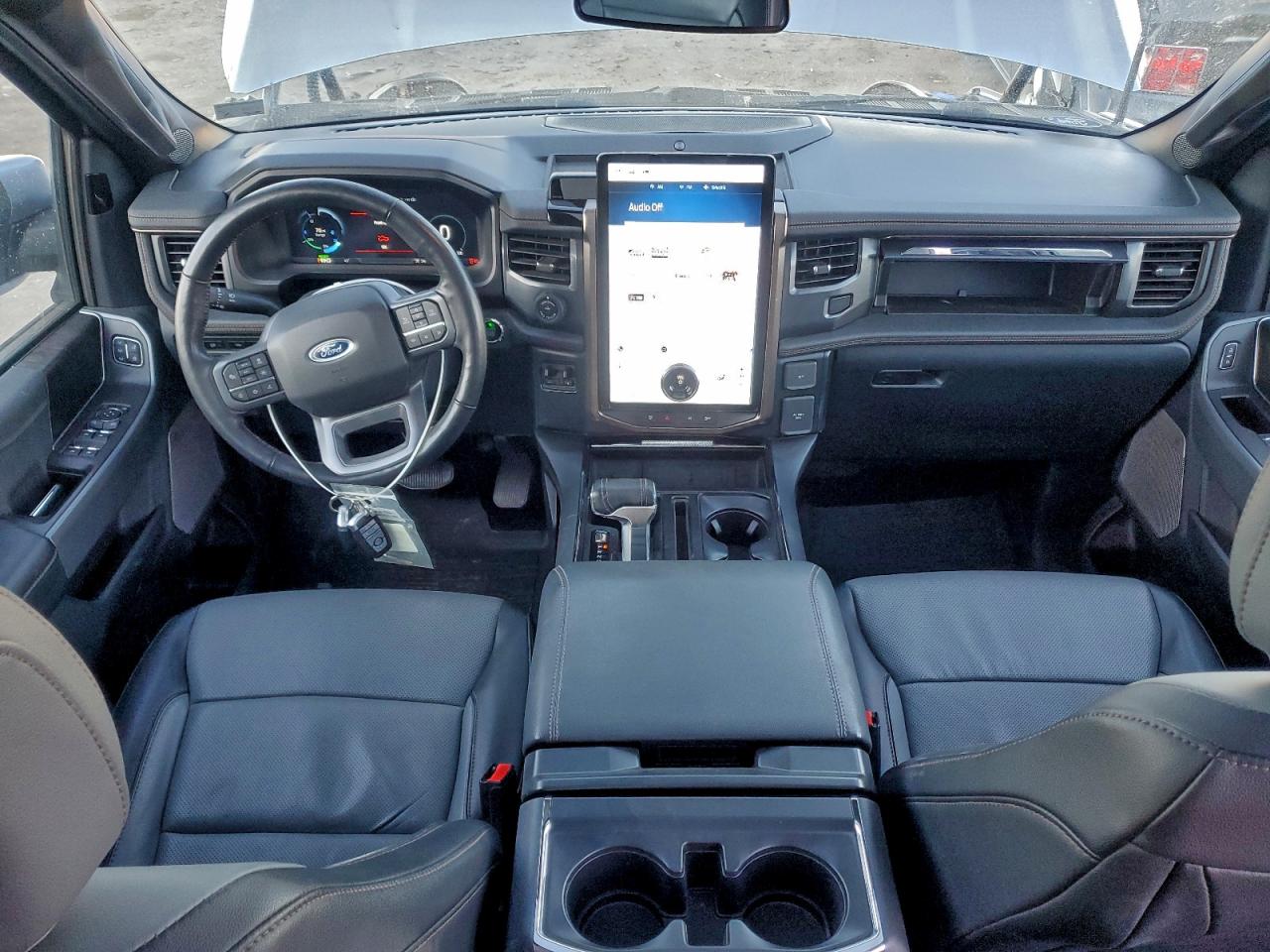 2022 FORD F150 LIGHTNING PRO photo 8