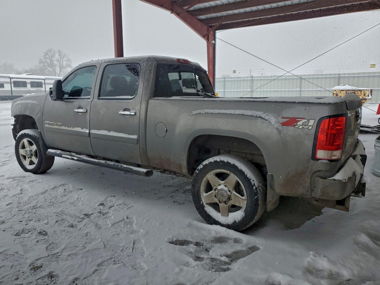 2014 GMC SIERRA K2500 DENALI photo 2