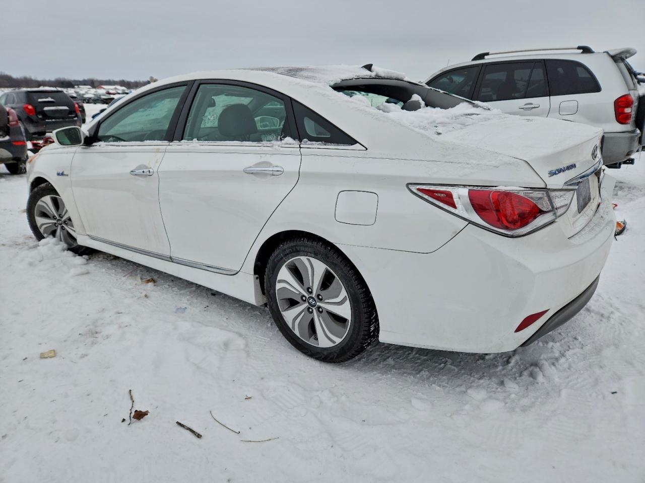 2015 HYUNDAI SONATA HYBRID photo 2