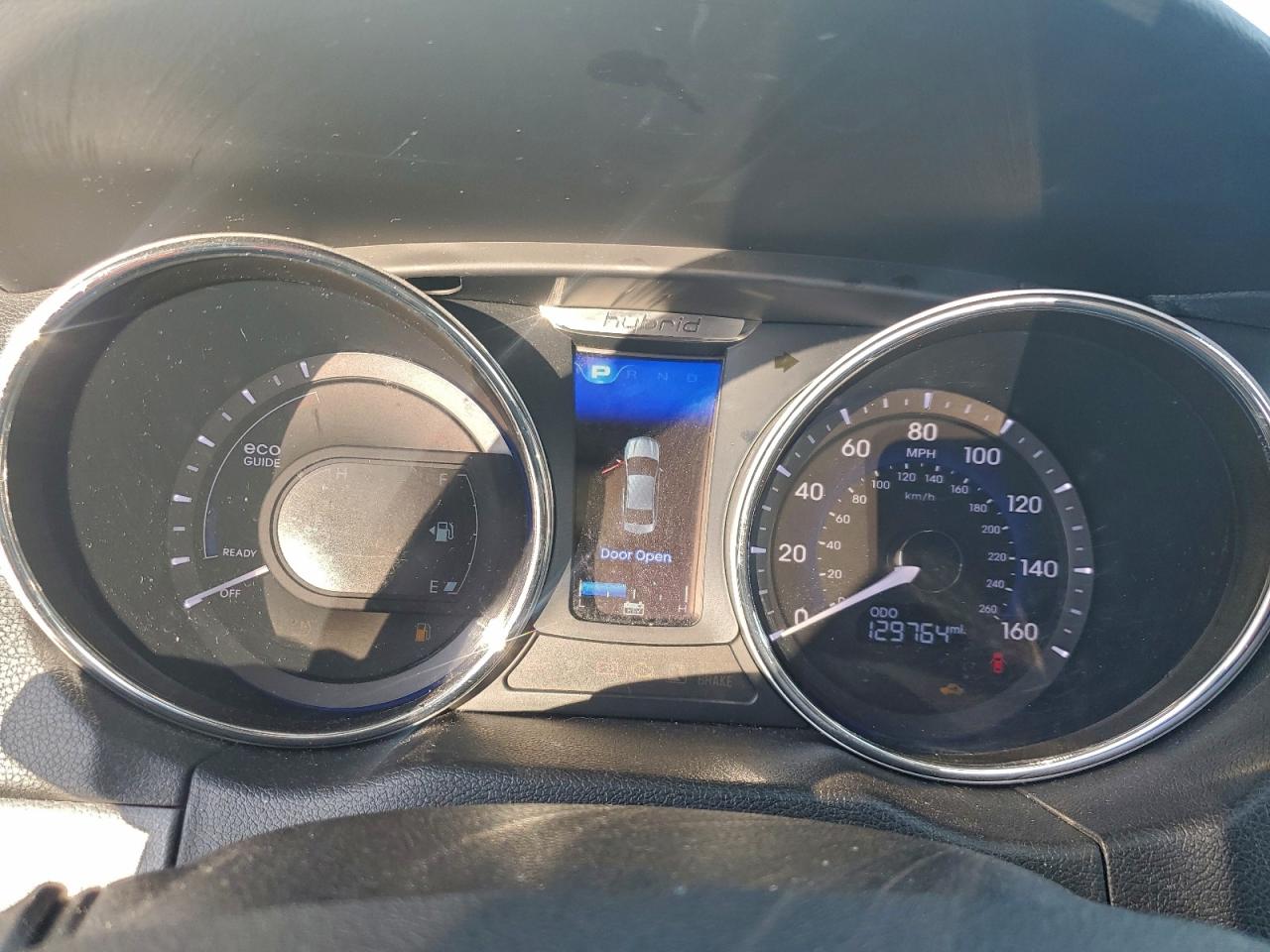 2015 HYUNDAI SONATA HYBRID photo 9
