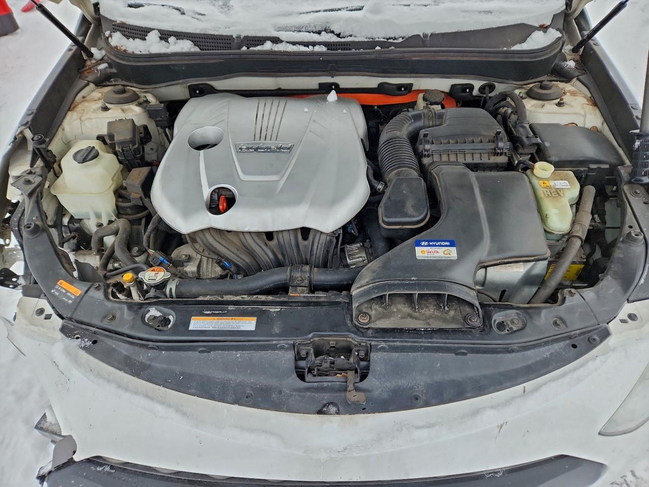 2015 HYUNDAI SONATA HYBRID photo 11