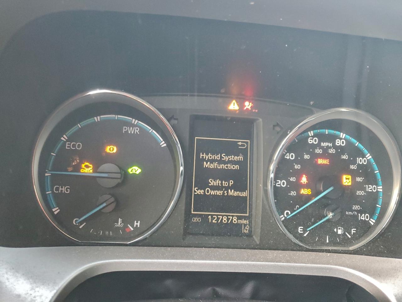 2018 TOYOTA RAV4 HV LE photo 9