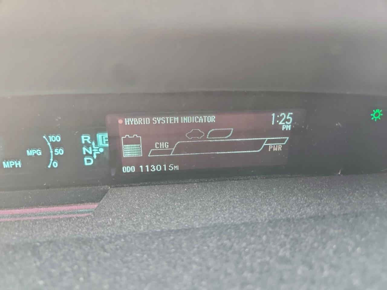 2015 TOYOTA PRIUS photo 9