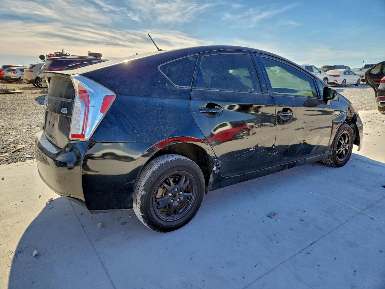 2015 TOYOTA PRIUS photo 3