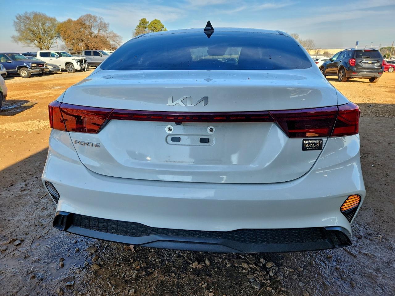 2024 KIA FORTE LX photo 6