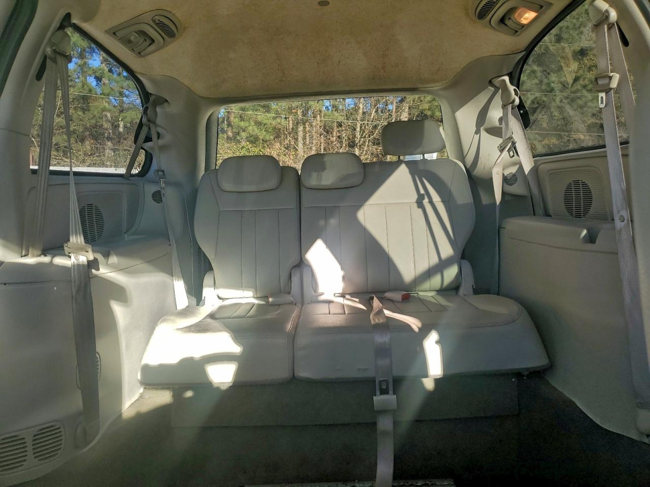 2007 CHRYSLER TOWN & COUNTRY TOURING photo 10