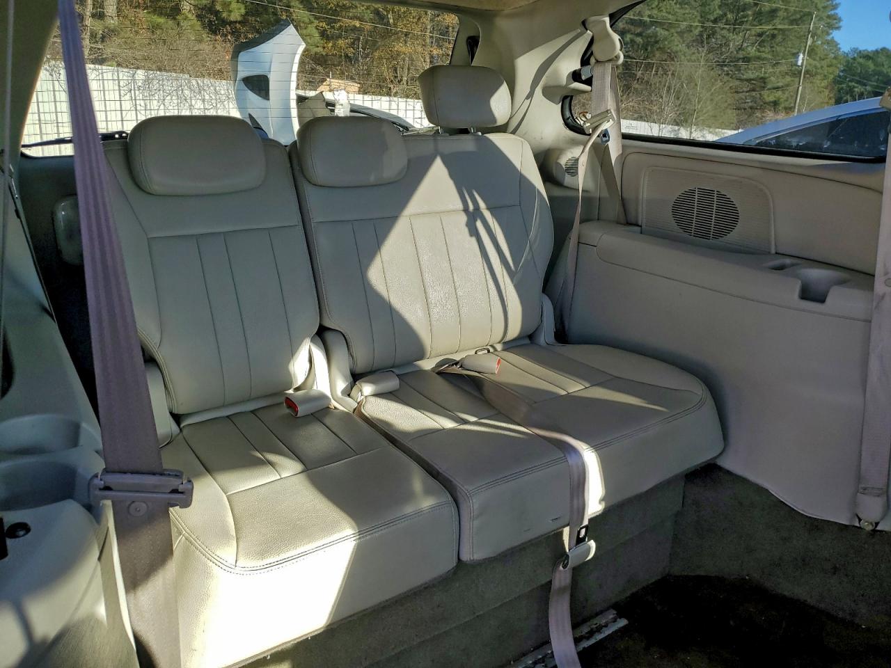 2007 CHRYSLER TOWN & COUNTRY TOURING photo 11