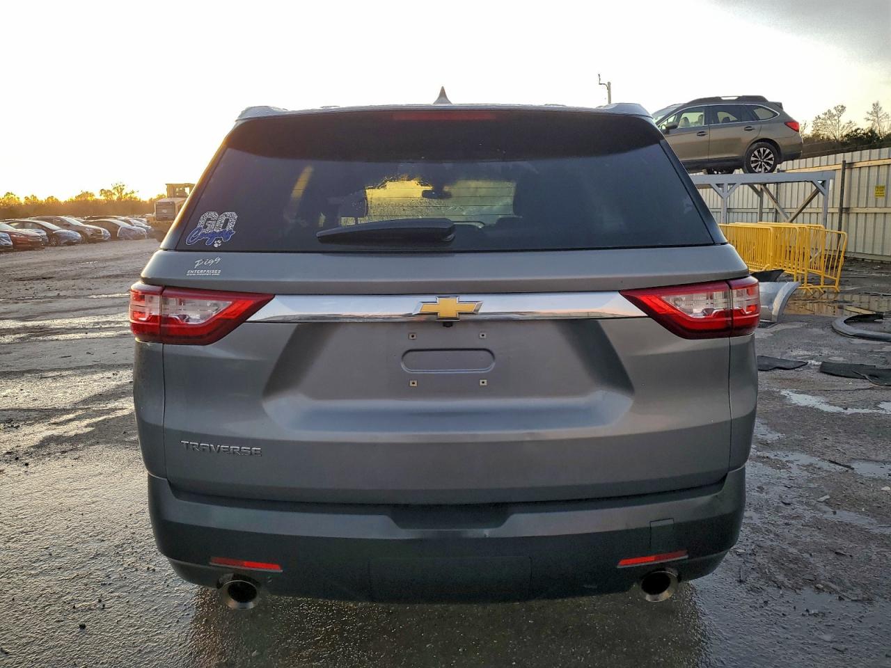 2019 CHEVROLET TRAVERSE LS photo 6