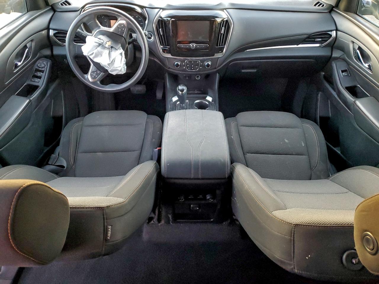 2019 CHEVROLET TRAVERSE LS photo 8