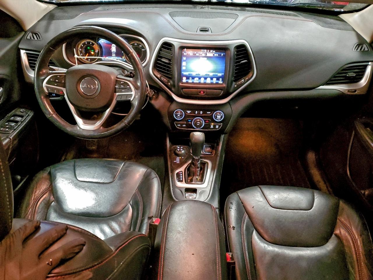 2016 JEEP CHEROKEE TRAILHAWK photo 8
