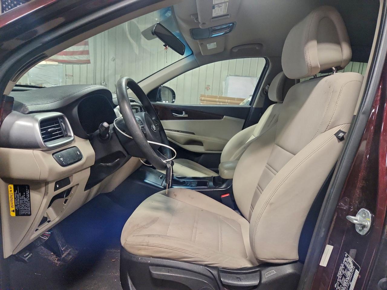 2016 KIA SORENTO LX photo 7