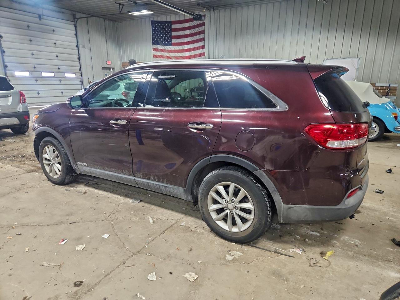 2016 KIA SORENTO LX photo 2