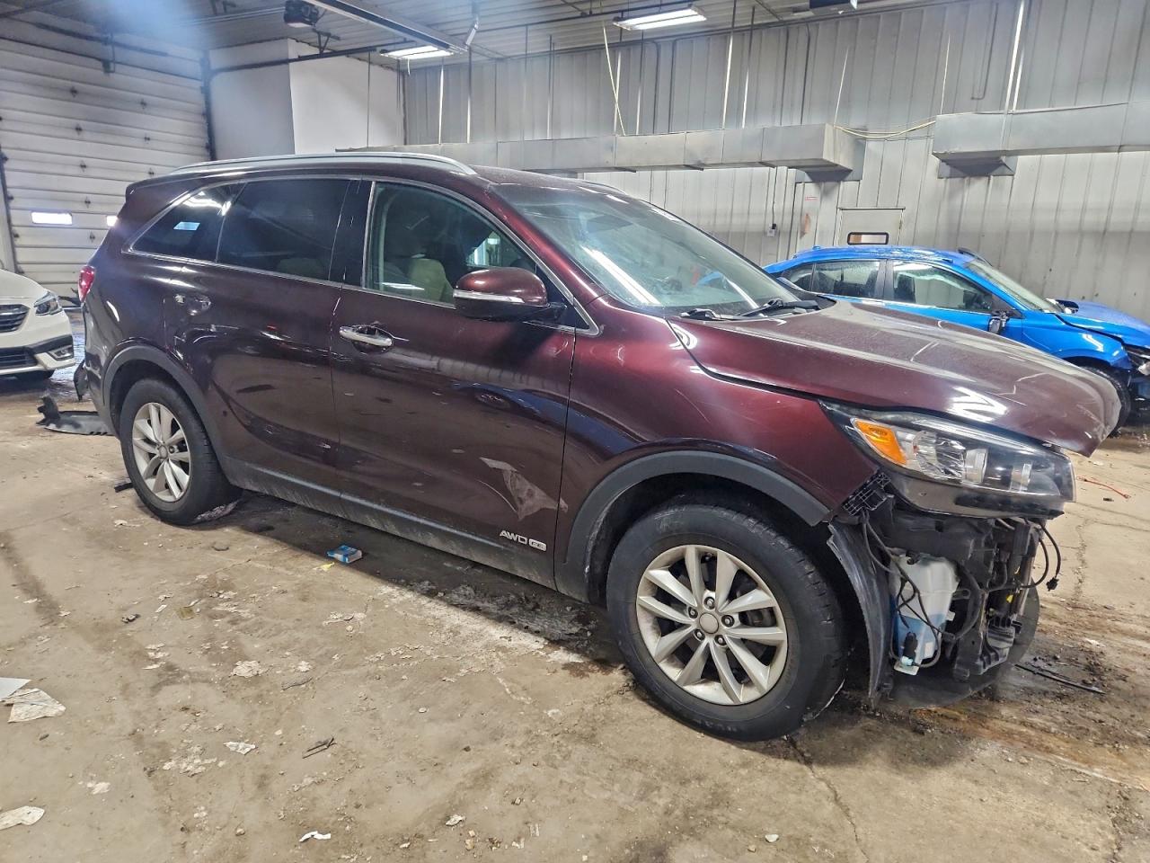 2016 KIA SORENTO LX photo 4