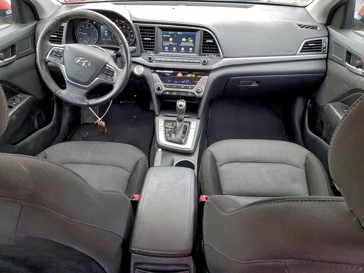 2017 HYUNDAI ELANTRA SE photo 8