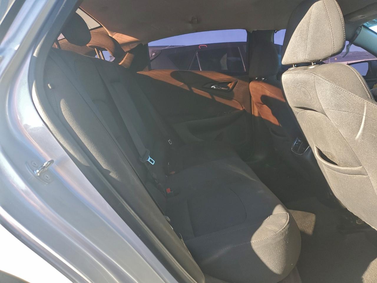 2018 CHEVROLET MALIBU LT photo 10