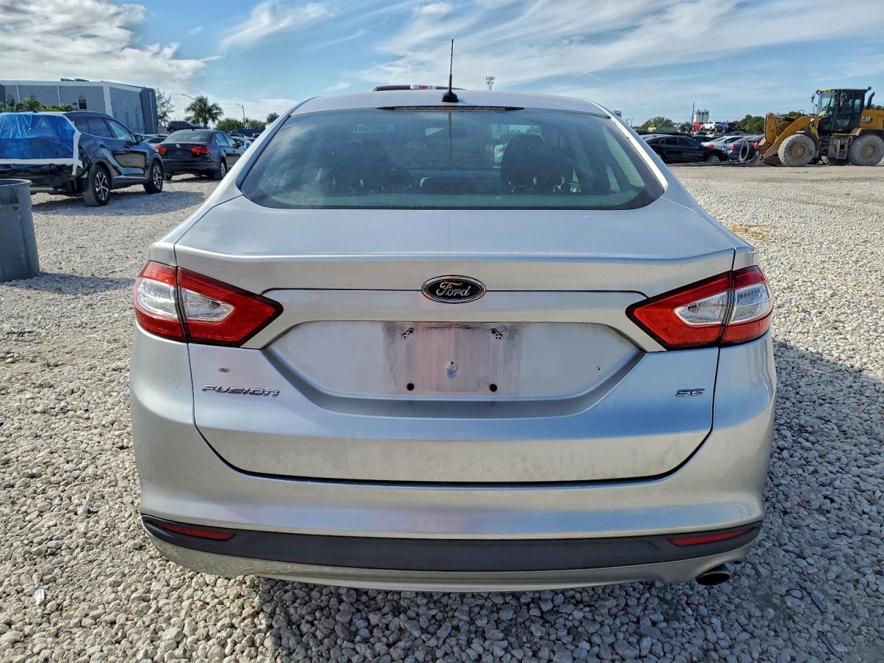 2013 FORD FUSION SE photo 6