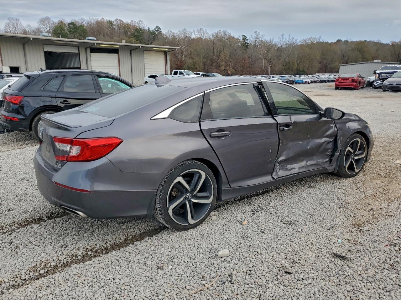 2018 HONDA ACCORD SPORT photo 3