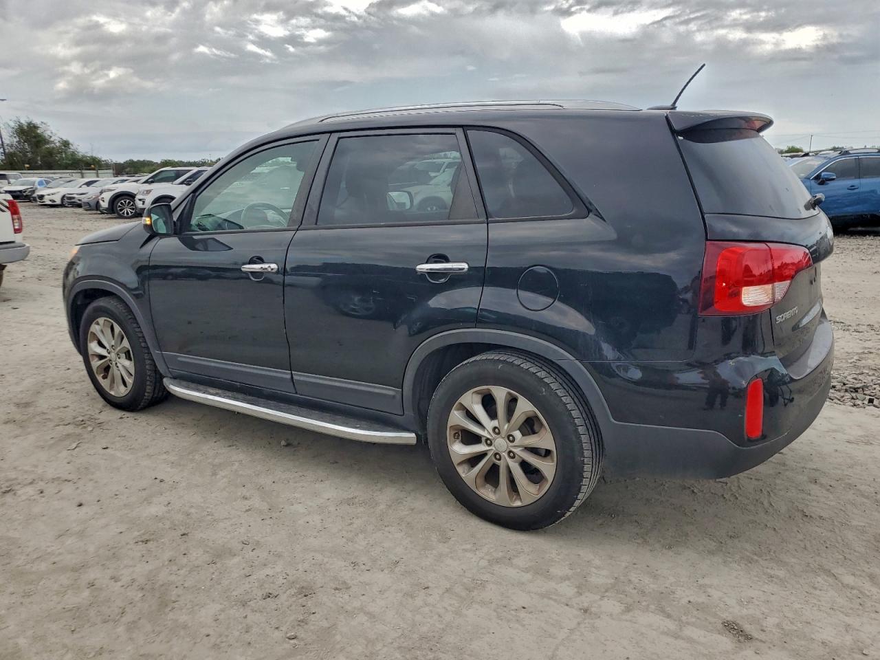 2015 KIA SORENTO EX photo 2
