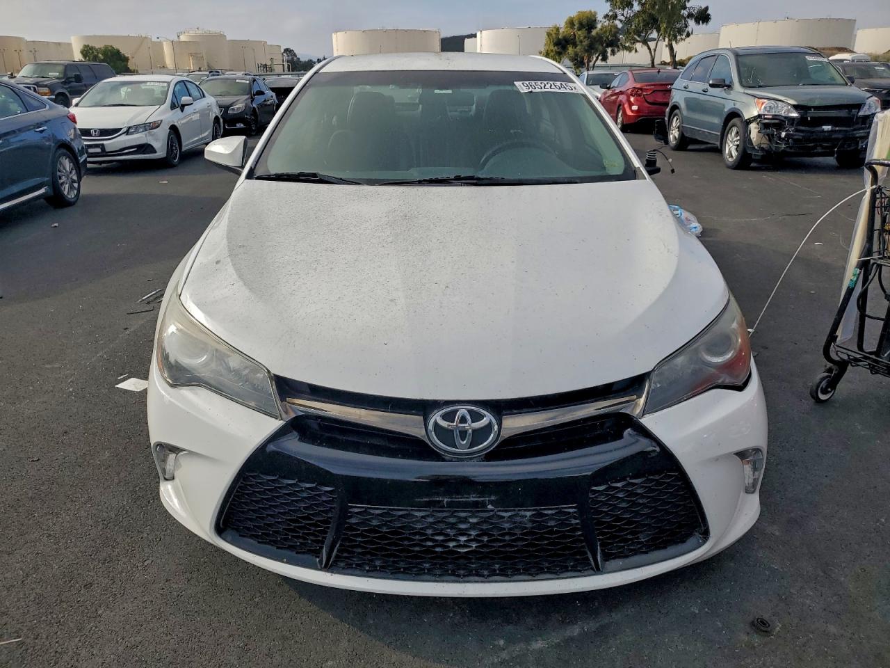 2016 TOYOTA CAMRY LE photo 5
