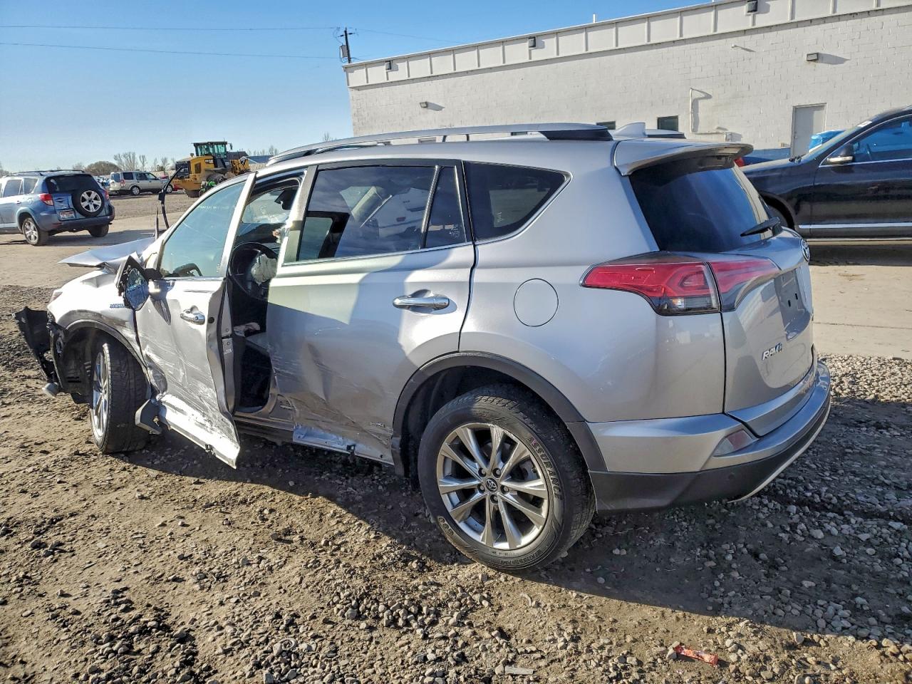 2017 TOYOTA RAV4 HV LIMITED photo 2