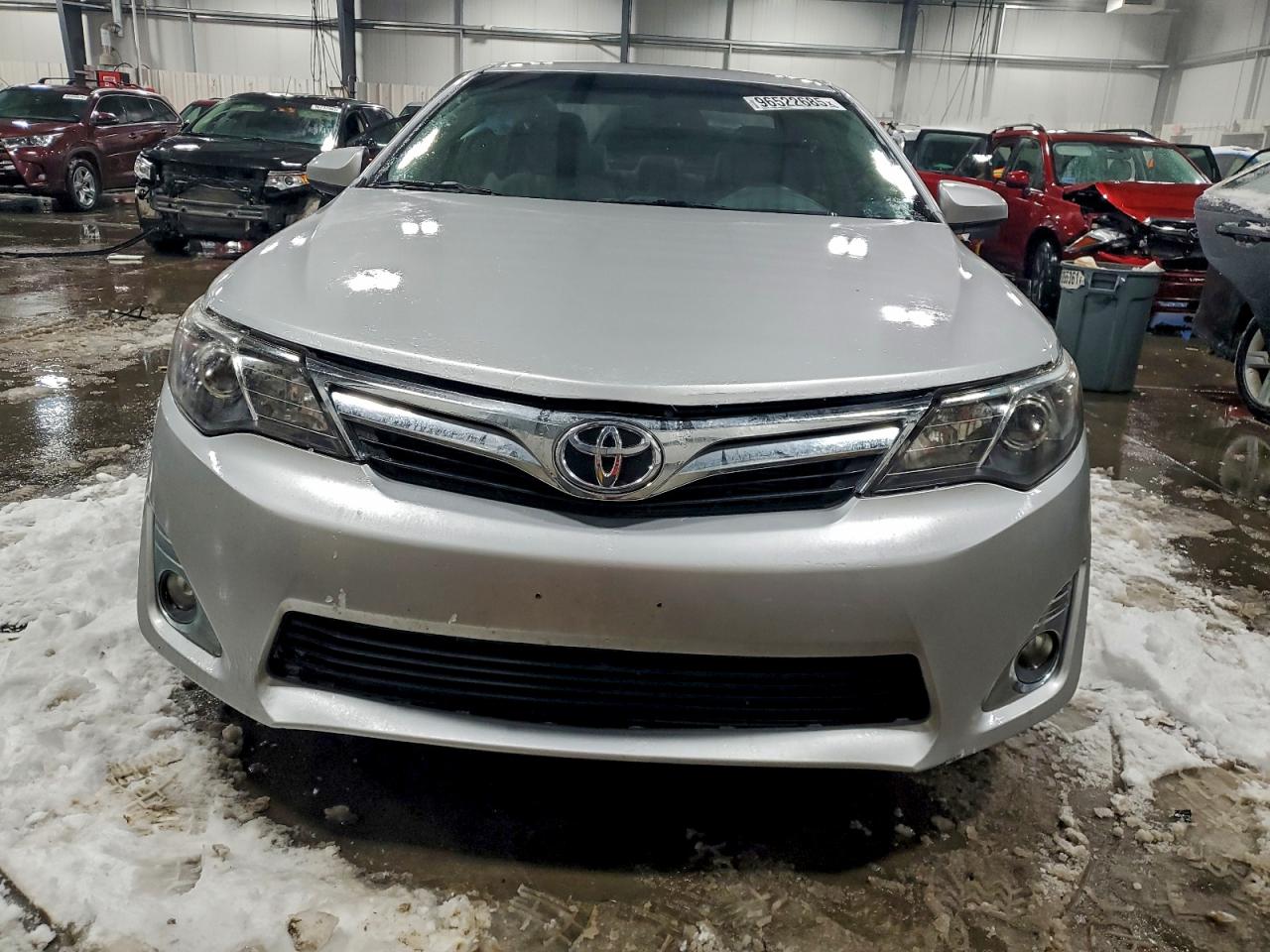 2014 TOYOTA CAMRY L photo 5