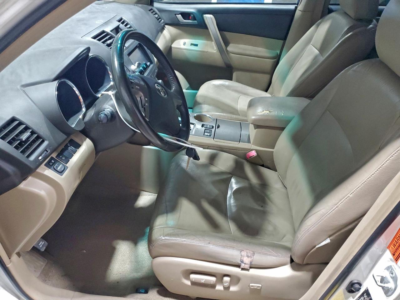 2008 TOYOTA HIGHLANDER SPORT photo 7
