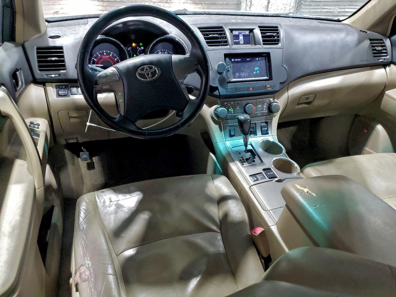 2008 TOYOTA HIGHLANDER SPORT photo 8