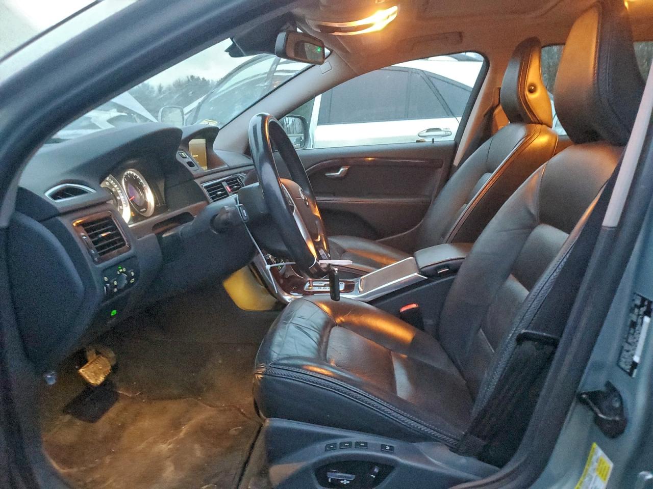 2012 VOLVO XC70 photo 7