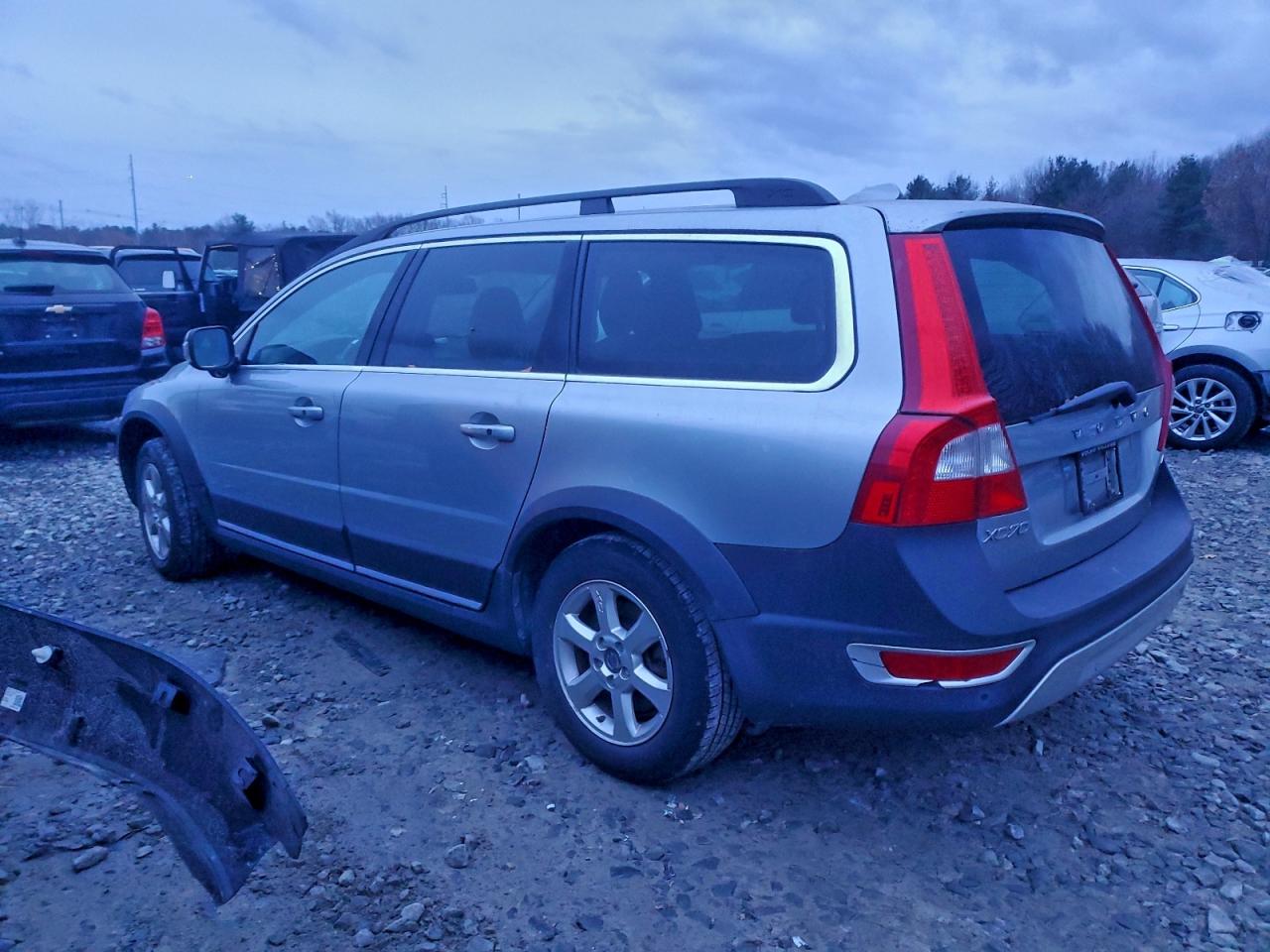 2012 VOLVO XC70 photo 2