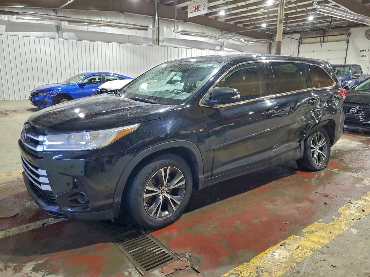 2017 TOYOTA HIGHLANDER